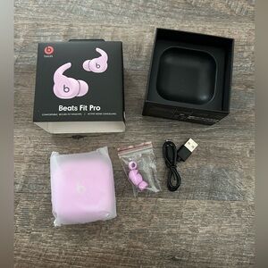 Beats by Dre Fit Pro Earbuds - Light Purple